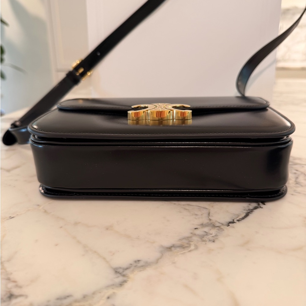 Celine Classique Triomphe bag in Shiny Calfskin with Gold Hardware - Picture 9 of 16
